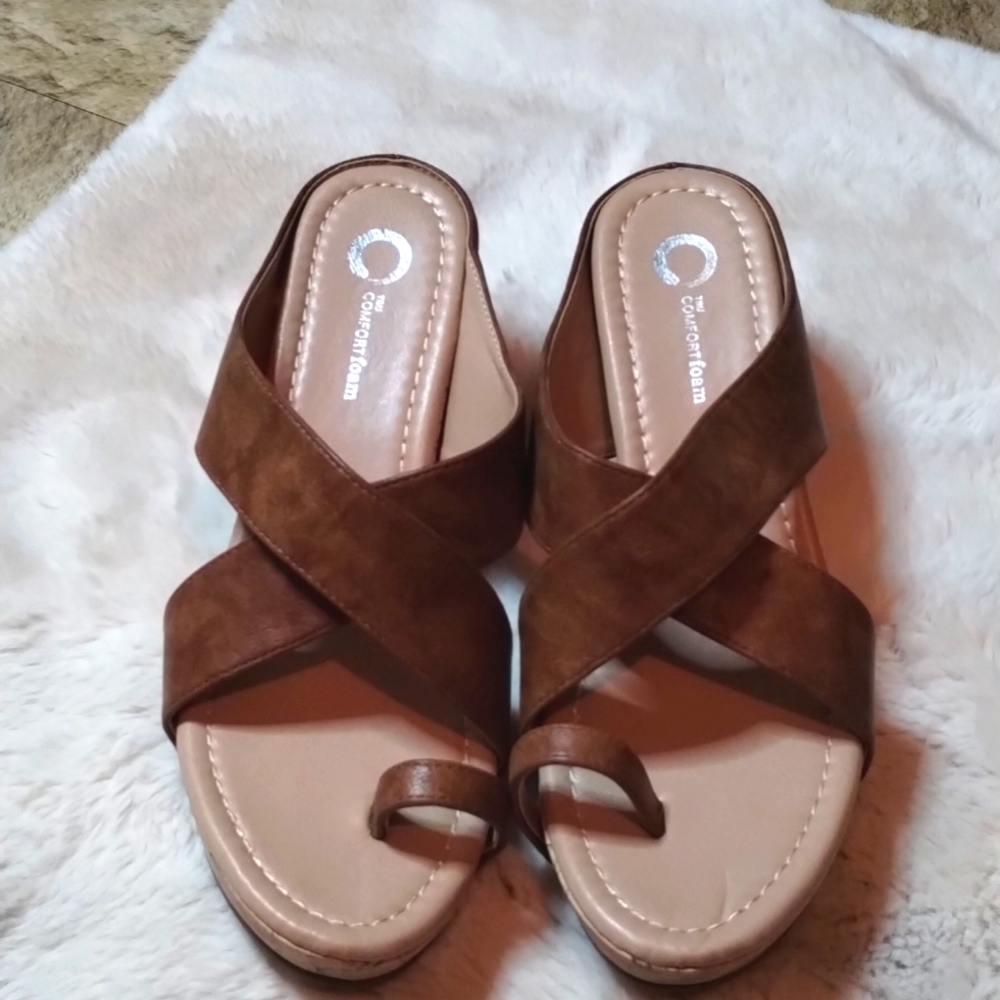 Journey Collection Wedge
